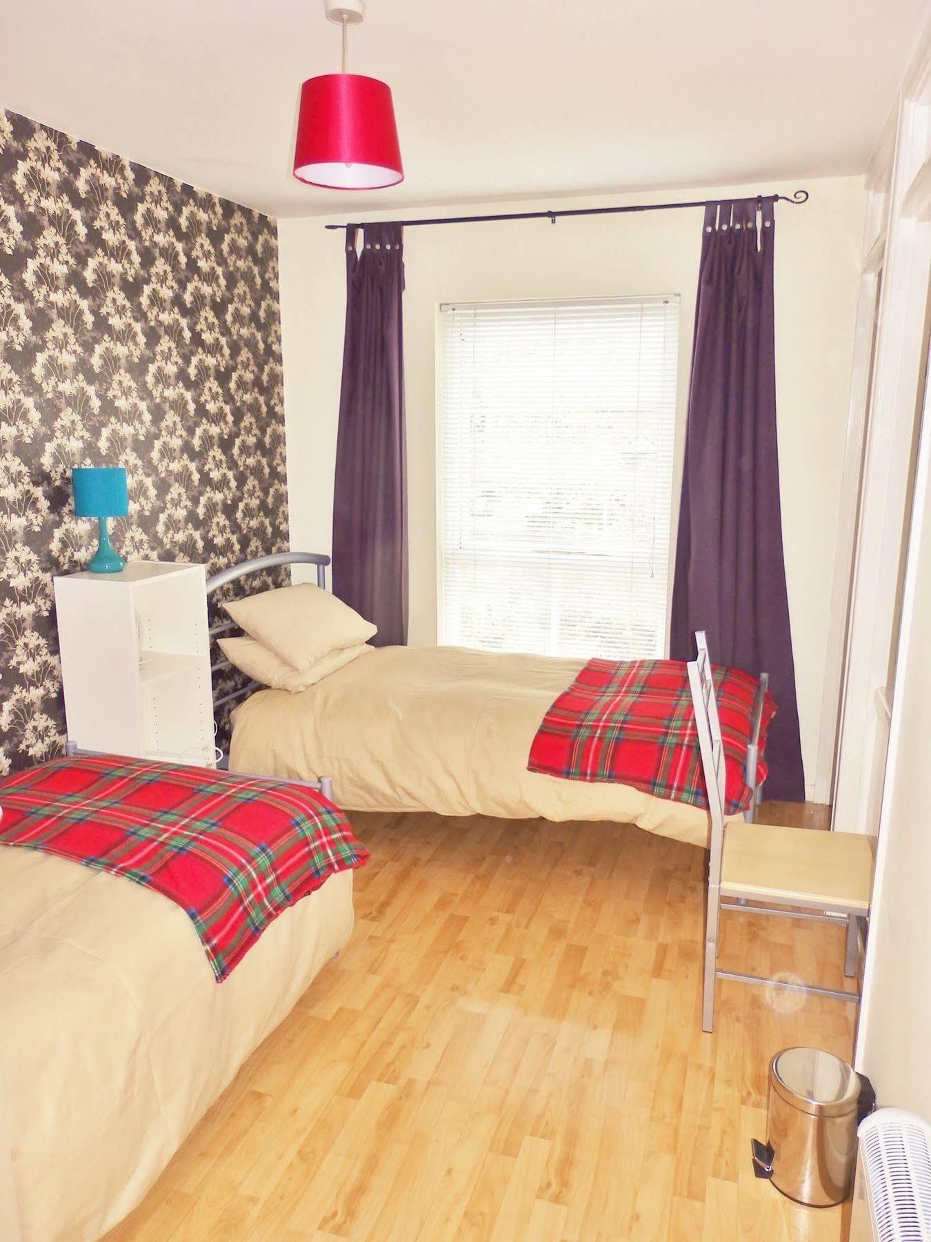 Excellent Location - City Centre - Parking - 4 Beds -2 Bedrooms Belfast Exterior foto